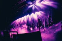 「INUWASI Tokyo Oneman Tour THE FINAL〝 INWS 〟」の様子。（撮影：真島洸）