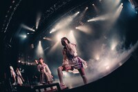 「INUWASI Tokyo Oneman Tour THE FINAL〝 INWS 〟」の様子。（撮影：真島洸）