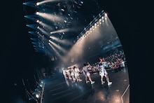 「INUWASI Tokyo Oneman Tour THE FINAL〝 INWS 〟」の様子。（撮影：真島洸）