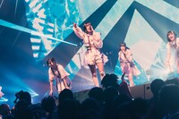 「INUWASI Tokyo Oneman Tour THE FINAL〝 INWS 〟」の様子。（撮影：真島洸）