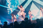 「INUWASI Tokyo Oneman Tour THE FINAL〝 INWS 〟」の様子。(撮影:真島洸)