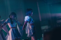 「INUWASI Tokyo Oneman Tour THE FINAL〝 INWS 〟」の様子。（撮影：真島洸）