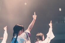 「INUWASI Tokyo Oneman Tour THE FINAL〝 INWS 〟」の様子。（撮影：真島洸）