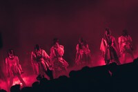 「INUWASI Tokyo Oneman Tour THE FINAL〝 INWS 〟」の様子。（撮影：真島洸）