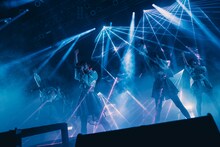 「INUWASI Tokyo Oneman Tour THE FINAL〝 INWS 〟」の様子。（撮影：真島洸）