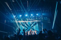 「INUWASI Tokyo Oneman Tour THE FINAL〝 INWS 〟」の様子。（撮影：真島洸）