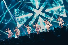 「INUWASI Tokyo Oneman Tour THE FINAL〝 INWS 〟」の様子。（撮影：真島洸）