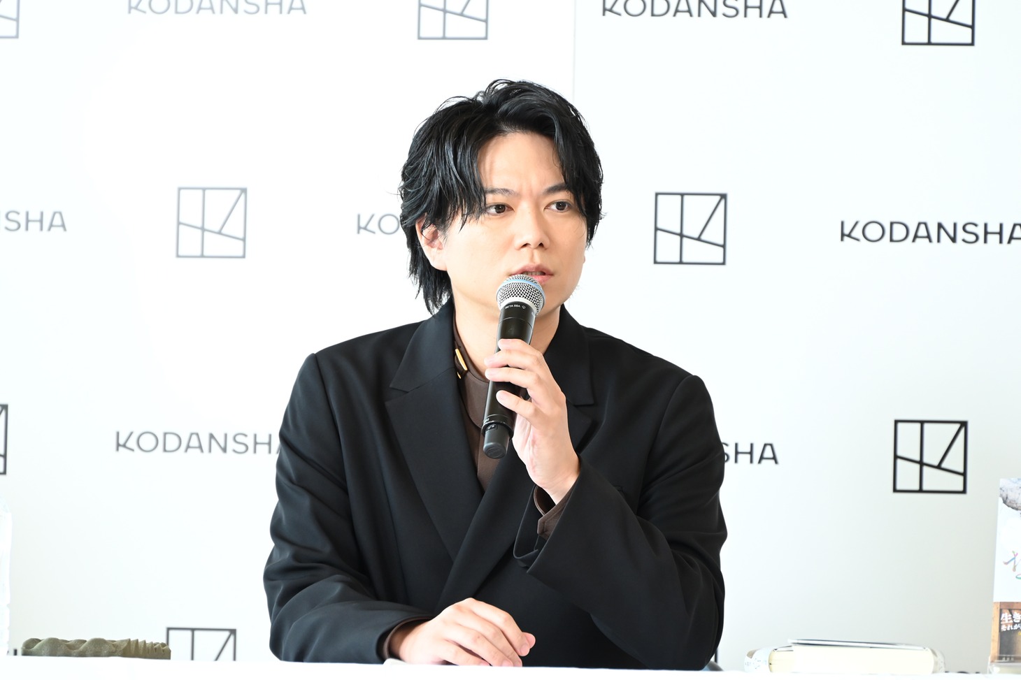 加藤シゲアキ