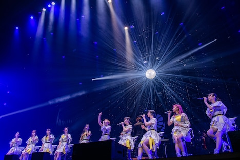 「星の数え方」を歌うエビ中。