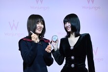 ウォン・ジョンヨとモモ（TWICE）。