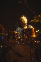 佐藤栄太郎（Dr）（撮影：鳥居洋介）