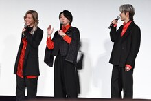 中井和哉のボケにツッコミを入れるMrs. GREEN APPLE。