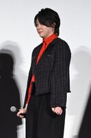 硬直してしまった大森元貴。