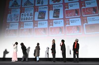 プレゼントキャンペーン開催発表の様子。