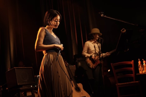 藤原さくら（撮影：上飯坂一）