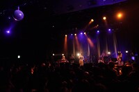 「週刊空港」最終公演の様子。（撮影：上飯坂一）