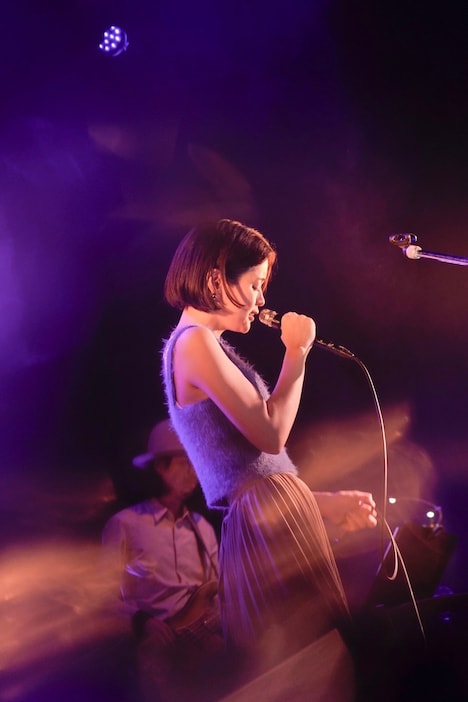 藤原さくら（撮影：上飯坂一）