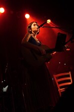 藤原さくら（撮影：上飯坂一）