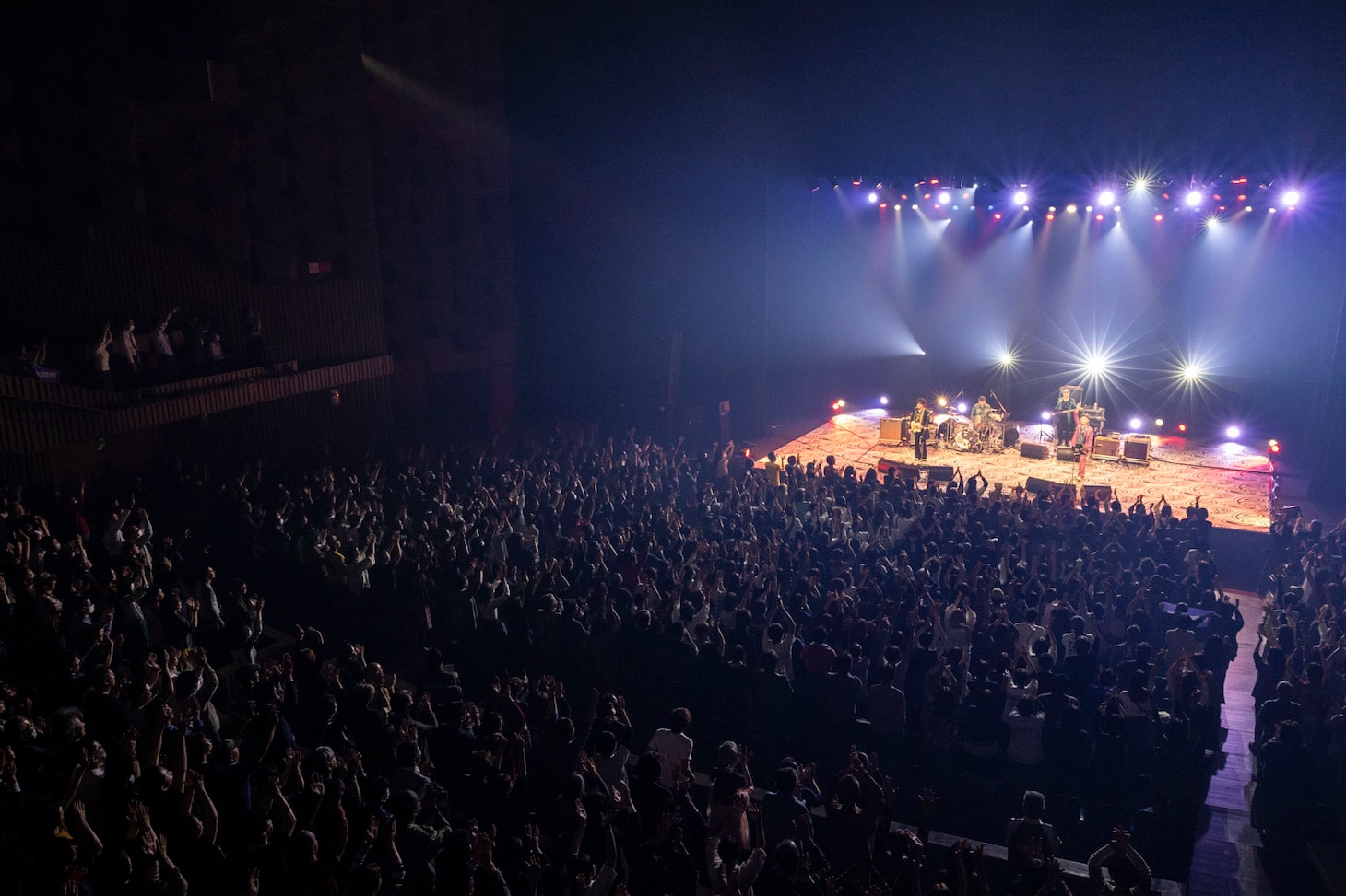「The Street Sliders TOUR 2023 『ROCK'N'ROLL』」最終公演の様子。（撮影：三浦麻旅子）