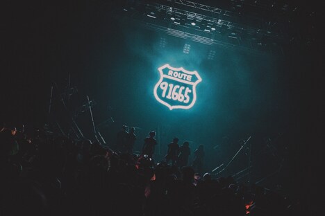 PIGGSのライブの様子。（撮影：村長）