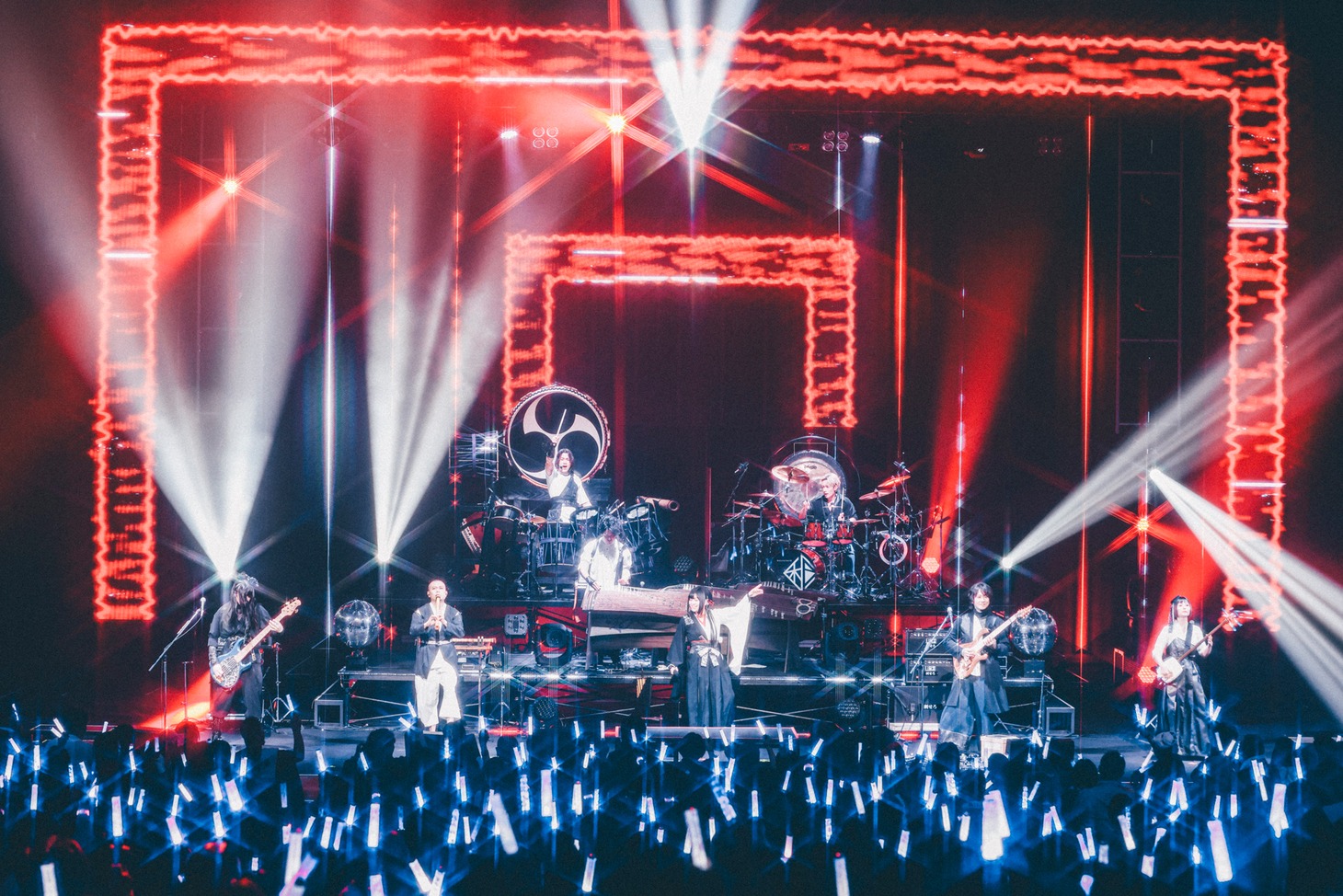 「和楽器バンド Japan Tour 2023 I vs I」ファイナル公演の様子。（撮影：西槇太一）