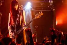 HISAYO（B / a flood of circle）（Photo by Viola Kam［V'z Twinkle］）