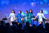 selfishのデビューライブの様子。（撮影：周二郎）