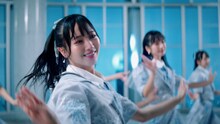 STU48「君は何を後悔するのか？」ミュージックビデオより。