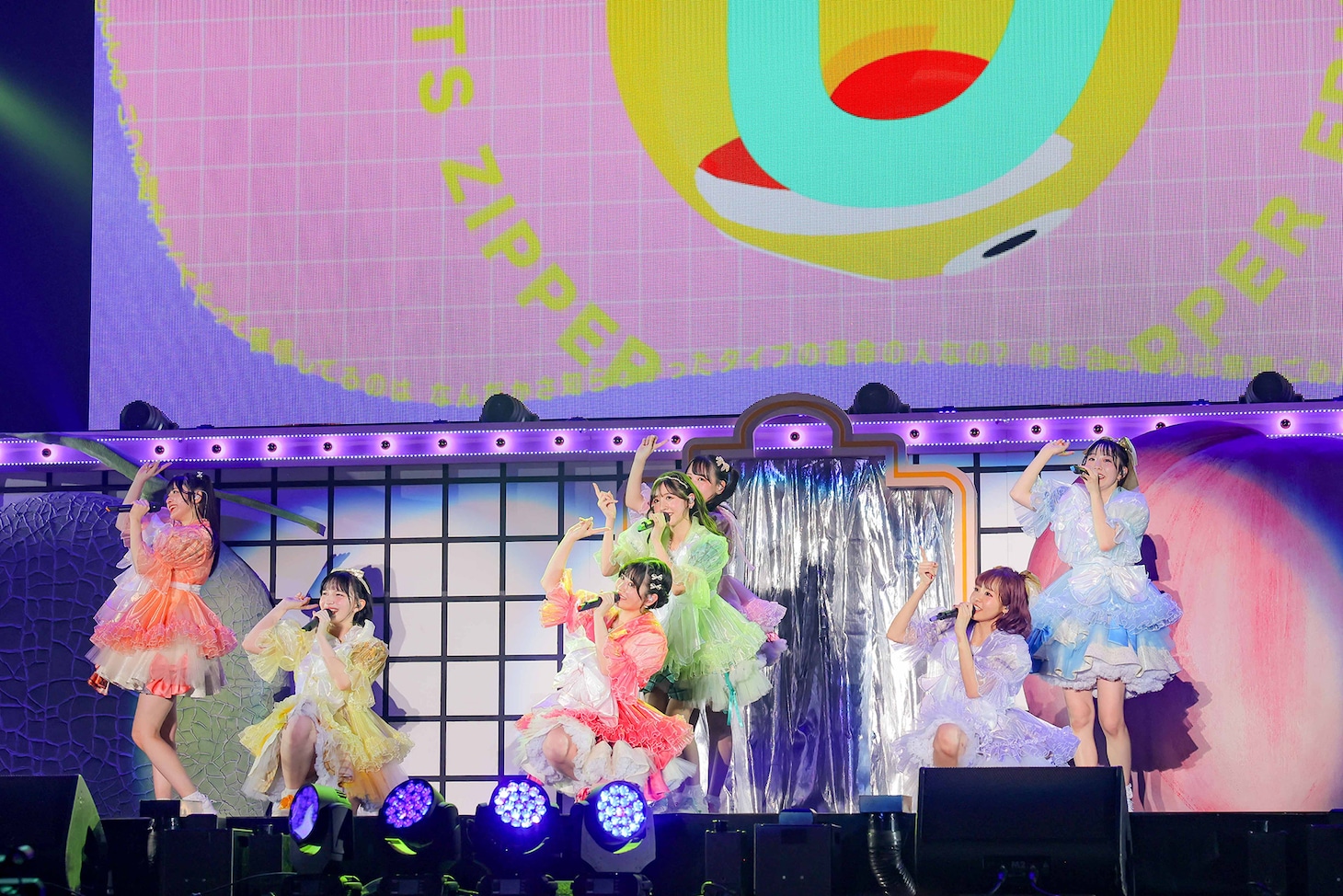 「FRUITS ZIPPER JAPAN TOUR 2023 -AUTUMN-」最終公演の様子。