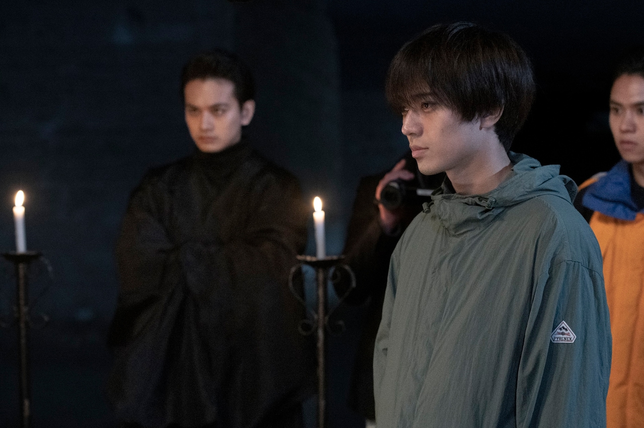 永瀬廉は不敵な笑み、北村匠海は不穏な面持ち　映画「法廷遊戯」特別映像＆新場面写真が到着