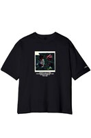 [Alexandros]「But wait. Cats?」豪華仕様盤に付属するTシャツ。