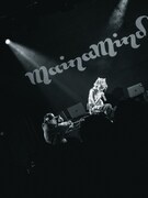 ダンサーの実弟と共演するMAINAMIND。