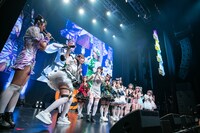 #2i2オタクとして「Monster Live!!」の振付をコピーするも「動きが絶妙にダサいのよ」と指摘される水湊みお。