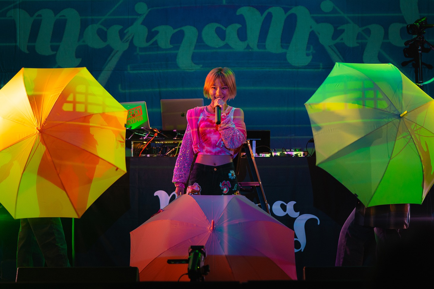 MAINAMIND「ONE-MAN BIRTHDAY LIVE『Dancing in the Street』」の様子。