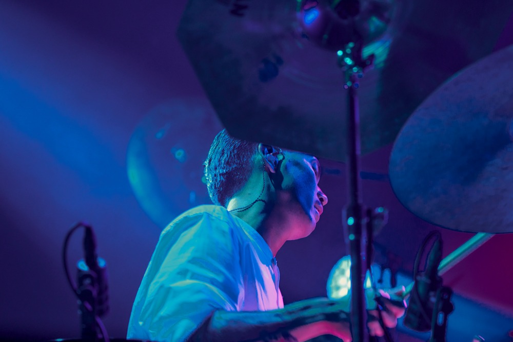 冨田洋之進（Dr）（Photo by Daikichi Motouchi）