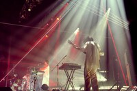 「Omoinotake ONE MAN TOUR 2023 "Ammolite"」東京公演の様子。（Photo by Daikichi Motouchi）