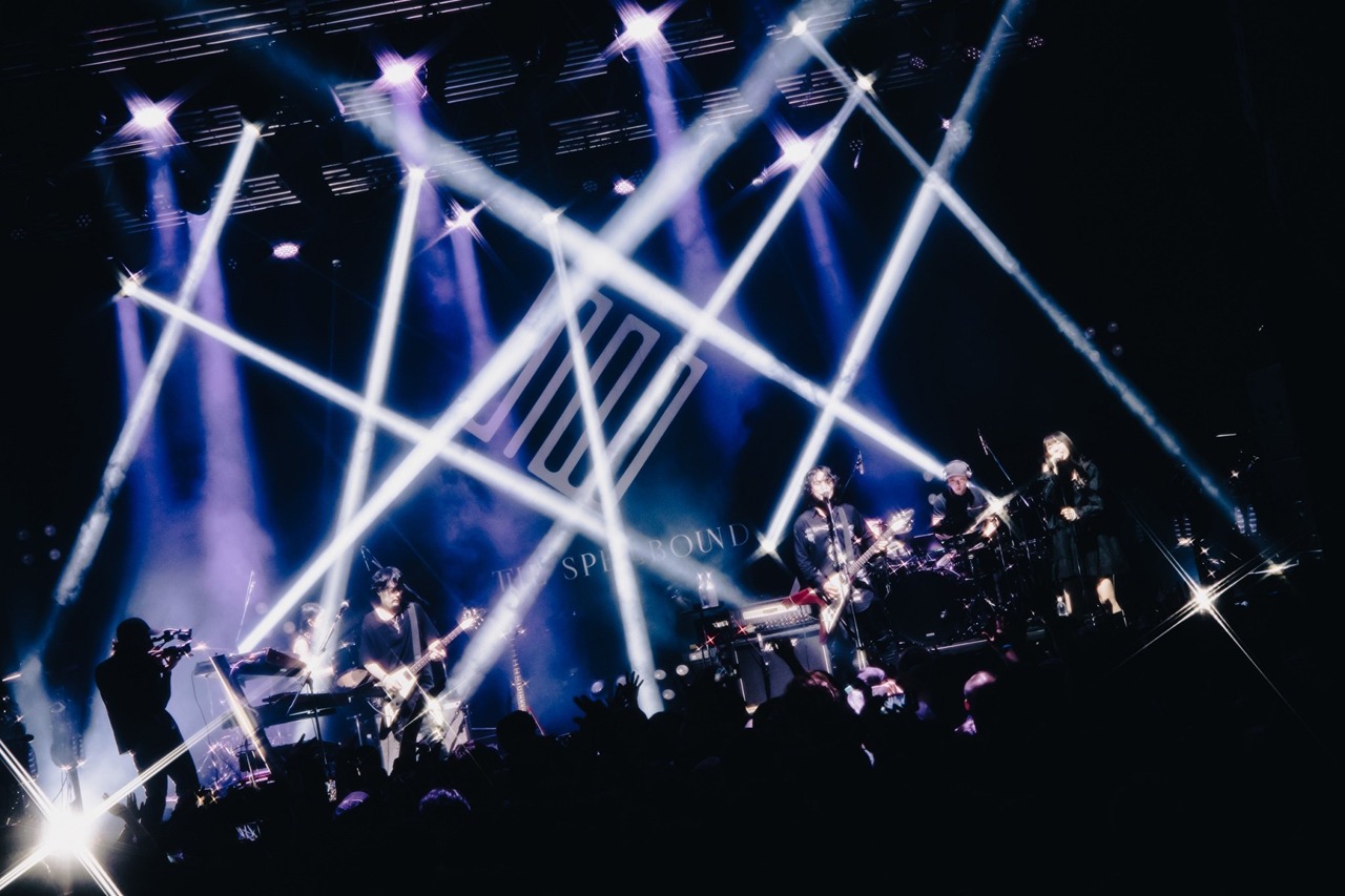 THE SPELLBOUND「BIG LOVE TOUR -BOOM BOOM SATELLITES 25th Anniversary Special-」東京・Zepp Shinjuku（TOKYO）公演の様子。（撮影：oyaming、タカギユウスケ）