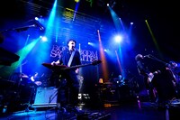 THE SPELLBOUND「BIG LOVE TOUR -BOOM BOOM SATELLITES 25th Anniversary Special-」東京・Zepp Shinjuku（TOKYO）公演の様子。（撮影：oyaming、タカギユウスケ）