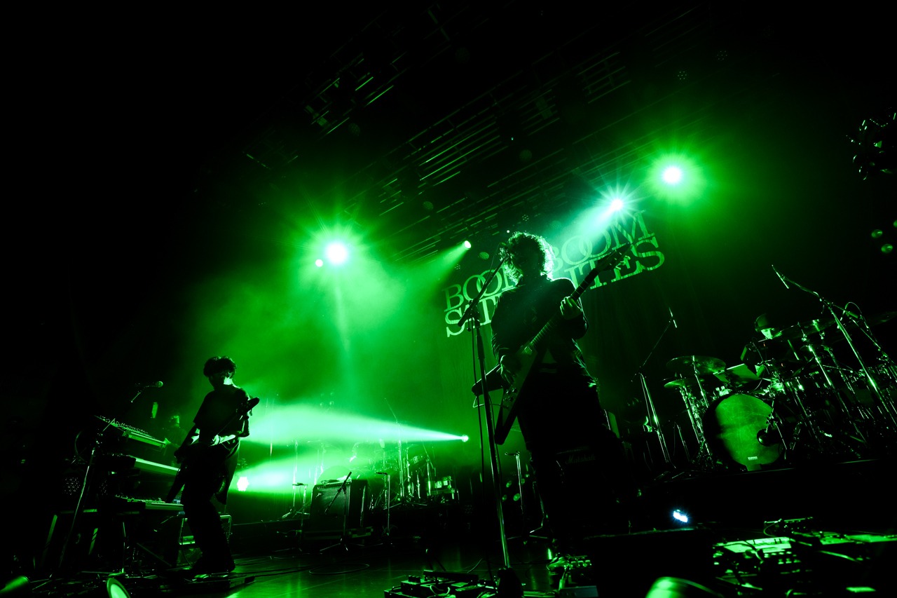 THE SPELLBOUND「BIG LOVE TOUR -BOOM BOOM SATELLITES 25th Anniversary Special-」東京・Zepp Shinjuku（TOKYO）公演の様子。（撮影：oyaming、タカギユウスケ）