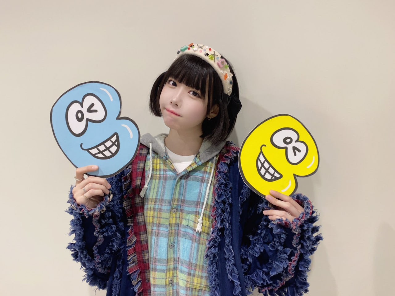 あのちゃんの音楽活動を楽屋まで追う「バズリズム02」スタジオライブにはMAZZEL、NEE、BiSも