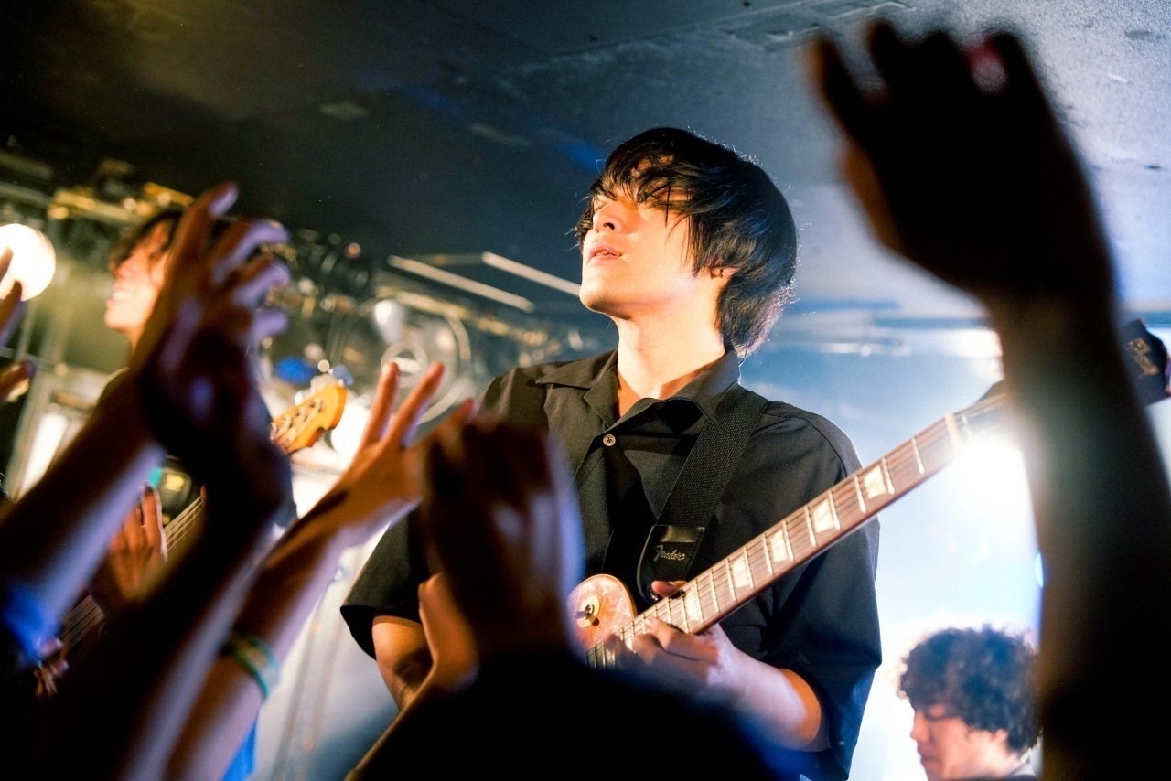 KANA-BOON「47 SKIP STREET」千葉LOOK公演より。（撮影：マスダカイ）