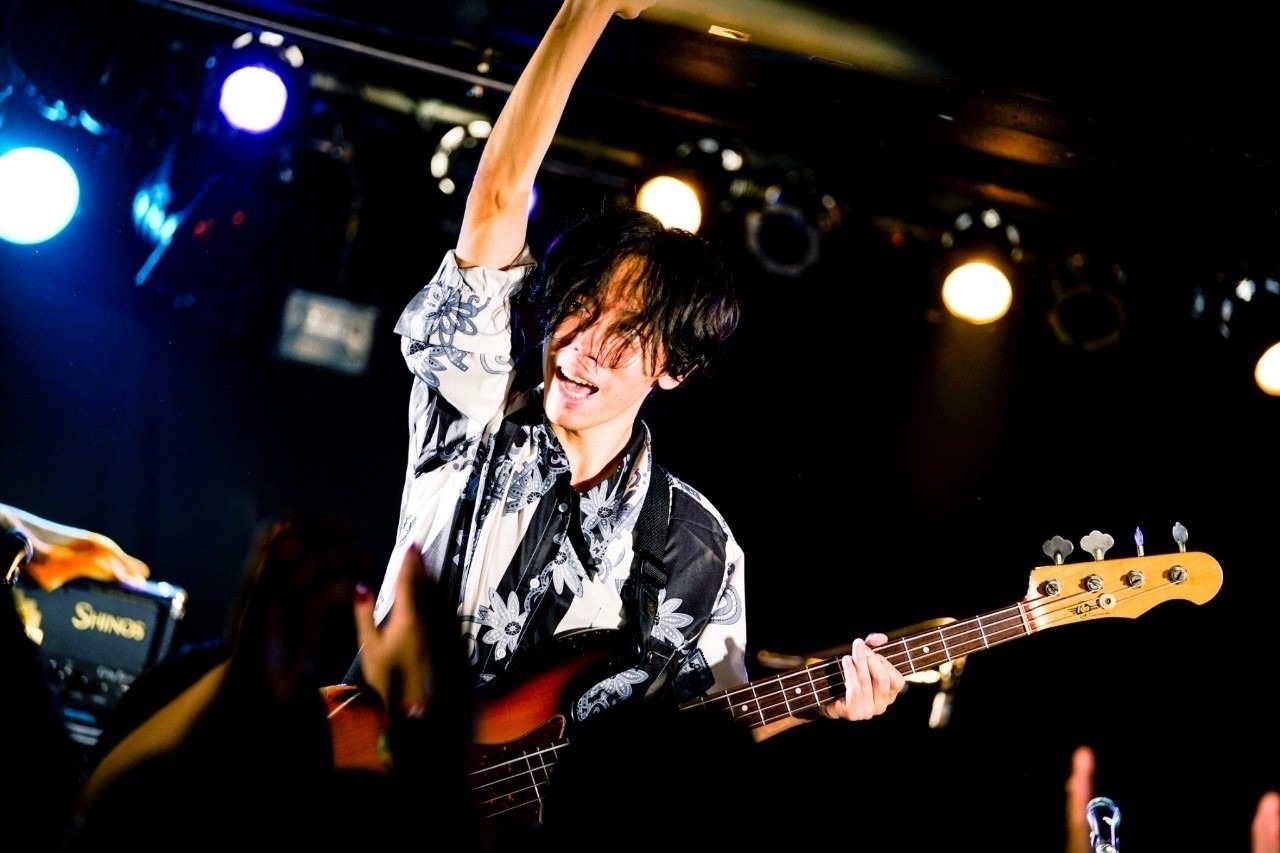 KANA-BOON「47 SKIP STREET」千葉LOOK公演より。（撮影：マスダカイ）