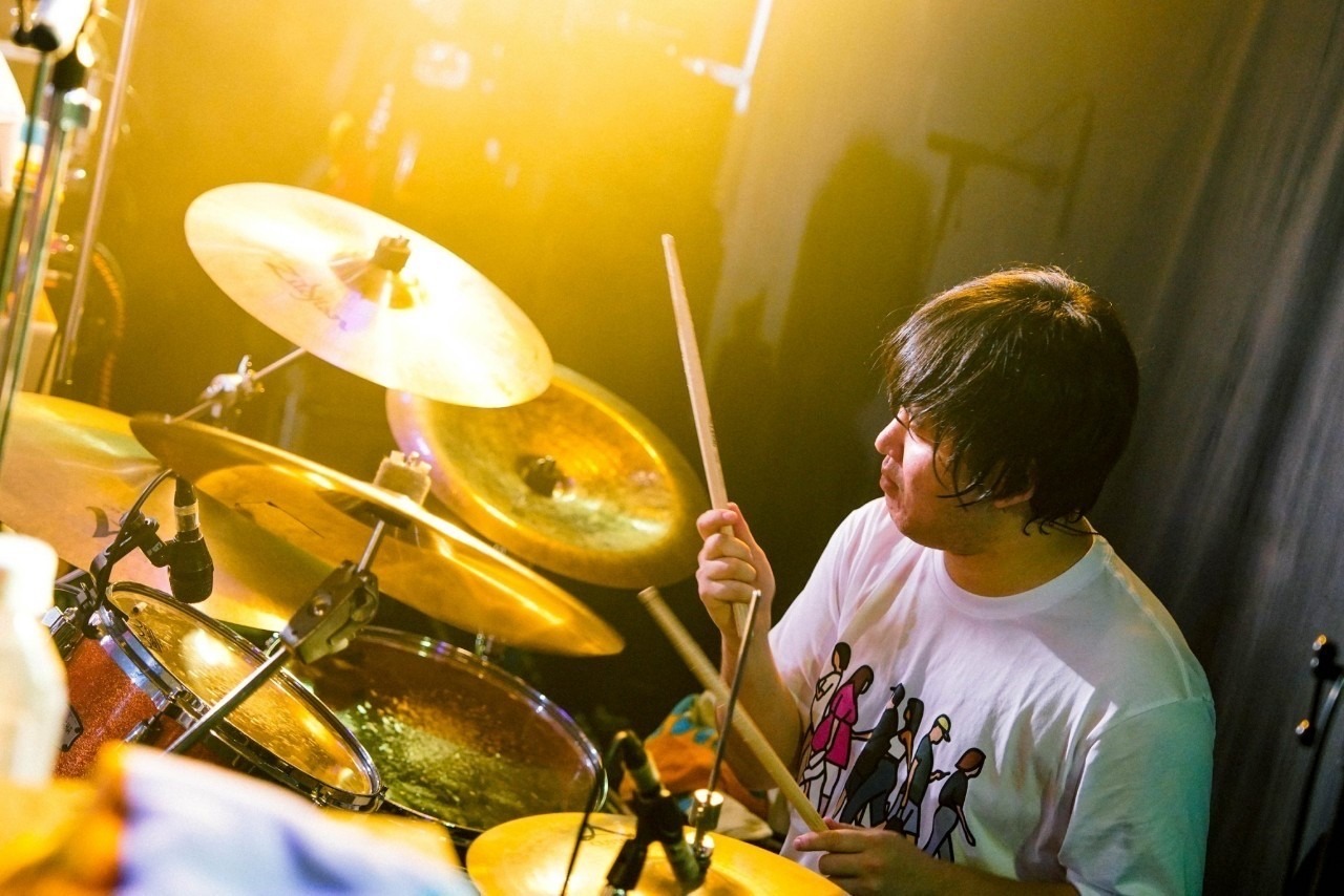 KANA-BOON「47 SKIP STREET」千葉LOOK公演より。（撮影：マスダカイ）