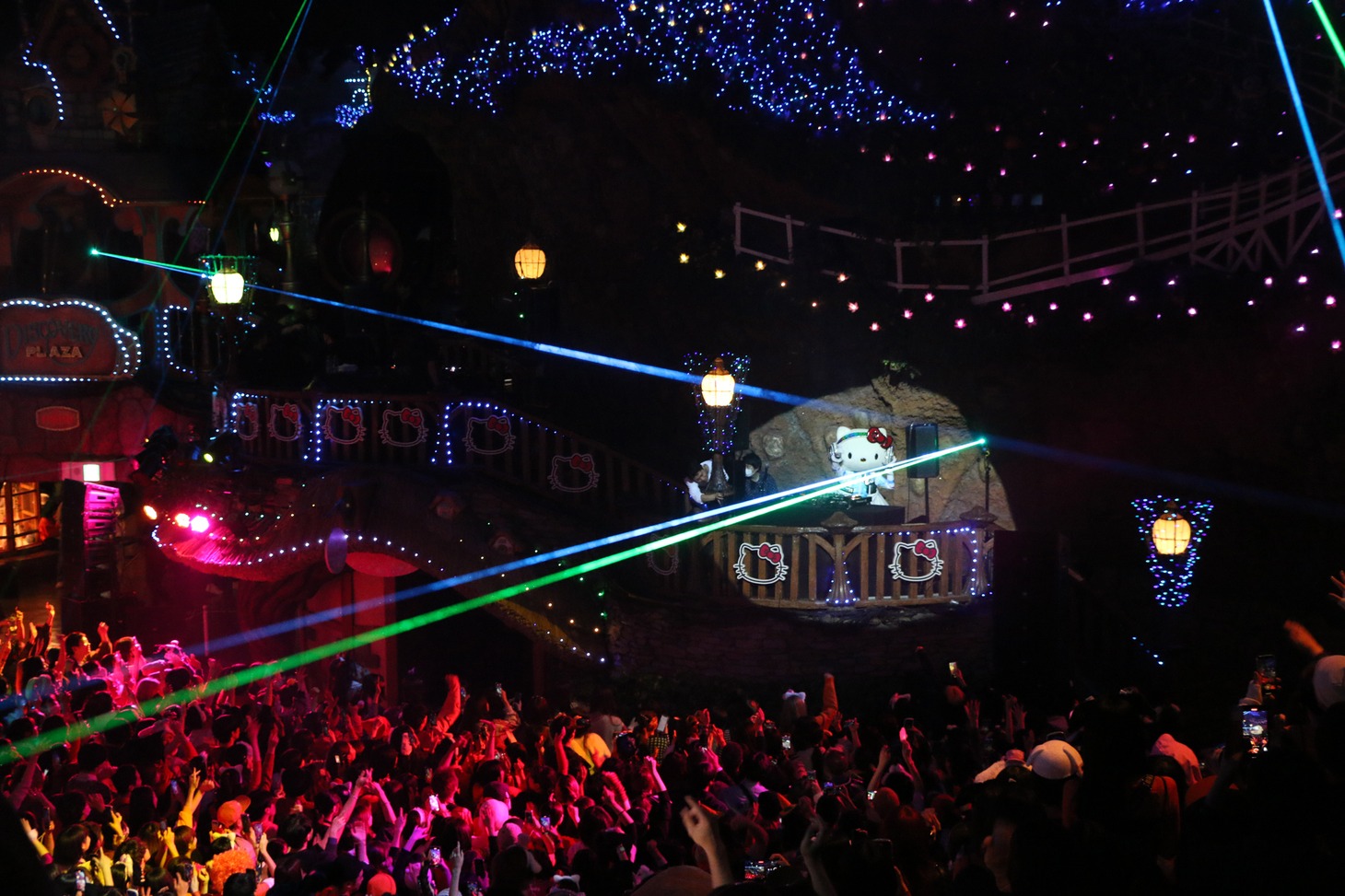 DJ Hello Kitty
