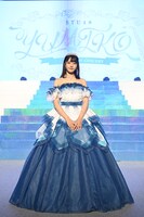 ドレス姿の瀧野由美子 (c)STU