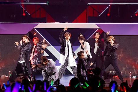 超特急（撮影：笹森健一）