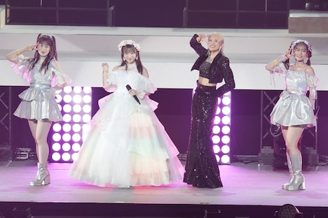 つばきファクトリーオリジナルメンバーの新沼希空、山岸理子、岸本ゆめの、谷本安美。