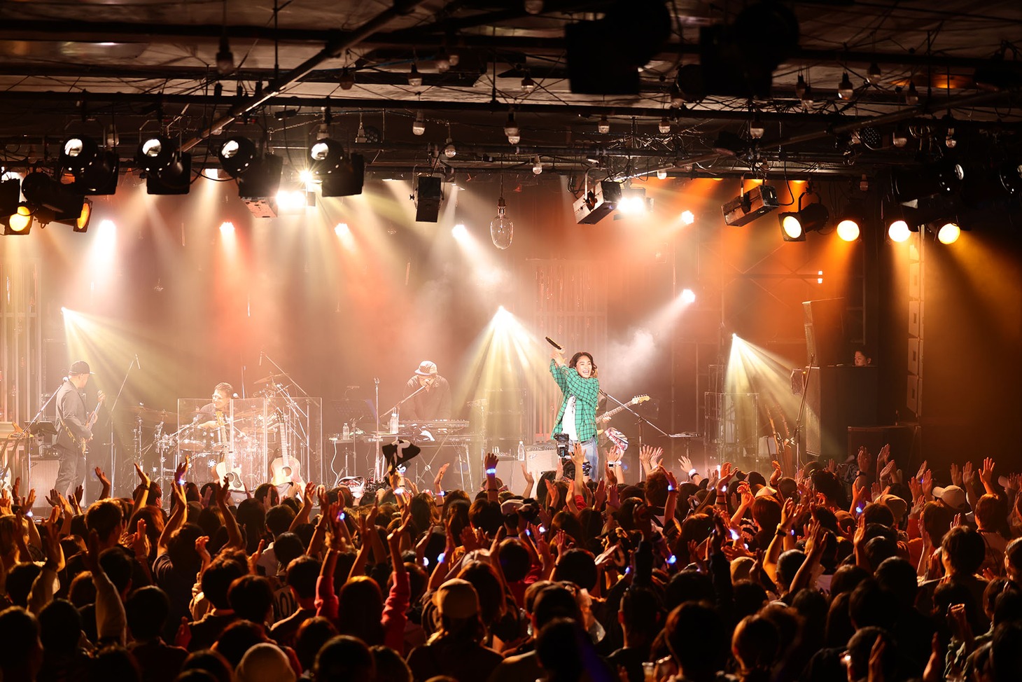 のんぴー「OUROBOROS」の様子。