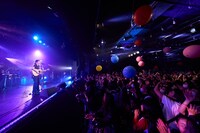 のんぴー「OUROBOROS」の様子。