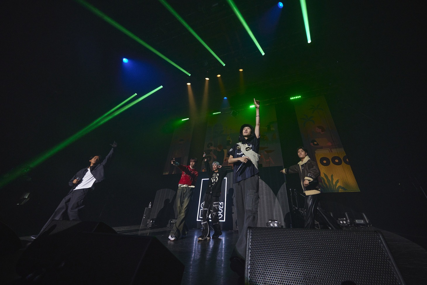 「OPEN MIC by JIM BEAM Special Session」より、「インファイト」の様子。